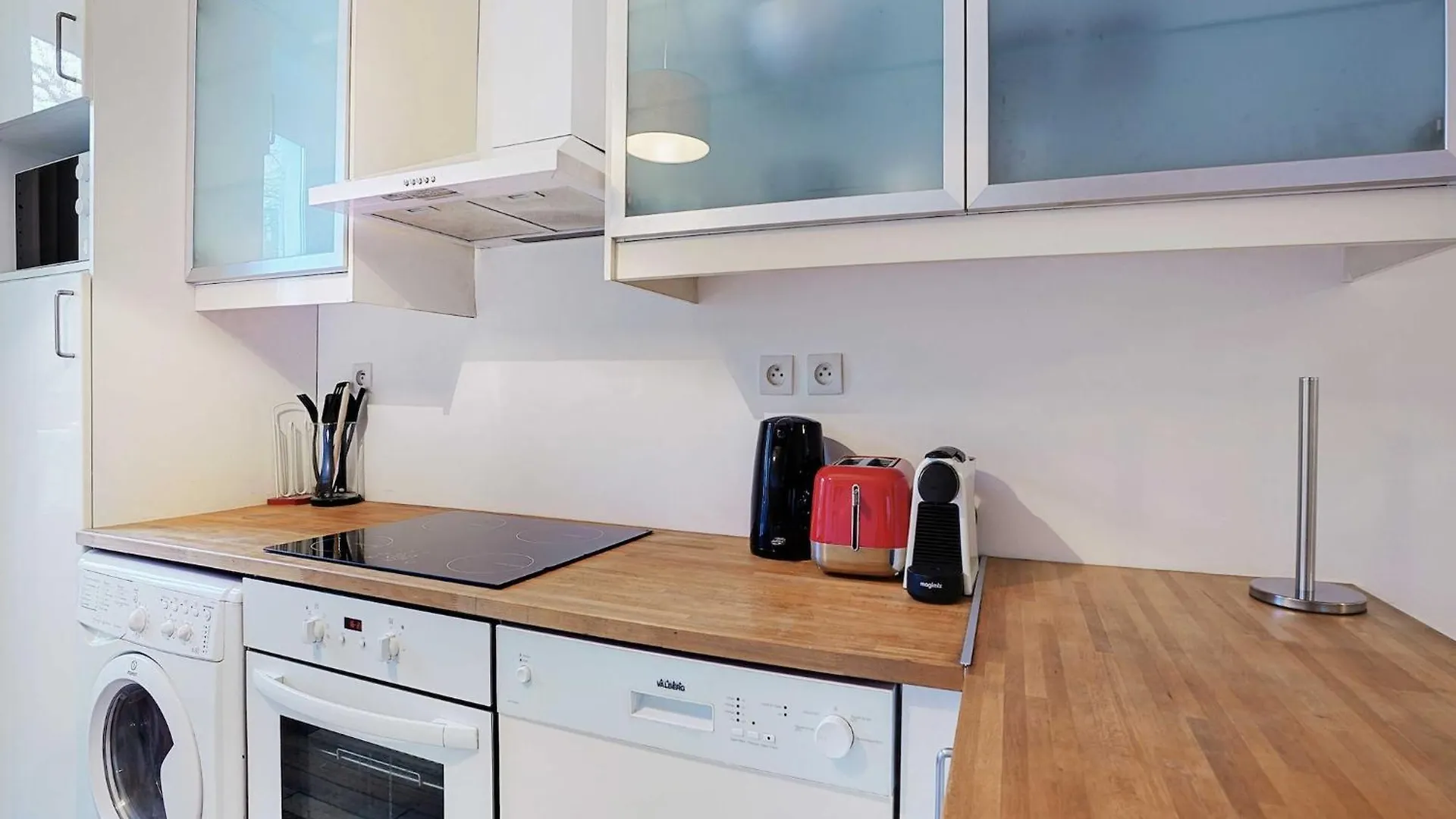 Charming Apartment With 1 Bdr 2P - Auteuil 16 Eme Paris France
